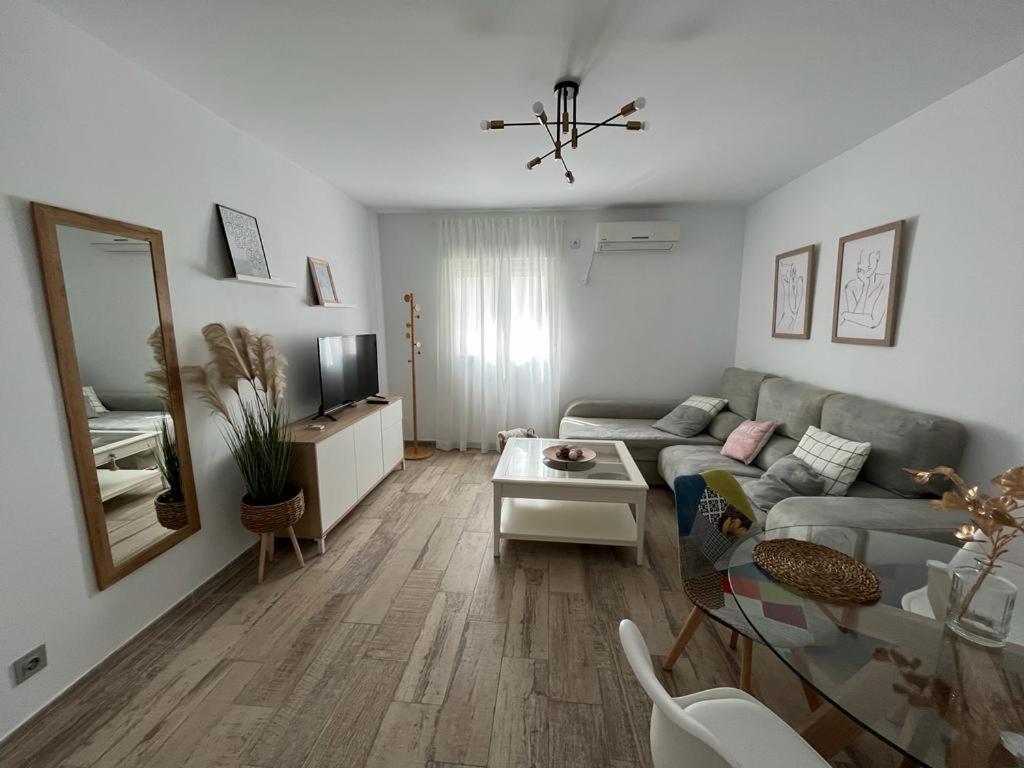 Apartamento Ciudad Jardin Cuarta Planta Sin Ascensor Cordoba Exterior photo